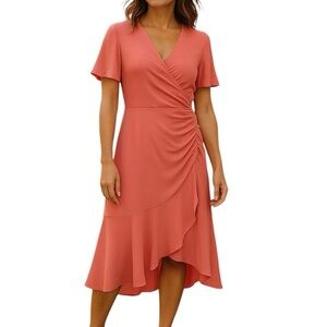 💎 Maggy London Ruched Midi Dress